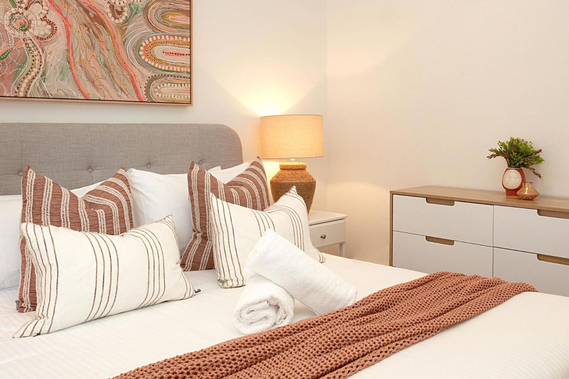 The Sienna Rose Bay *
