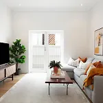 The Sienna Rose Bay